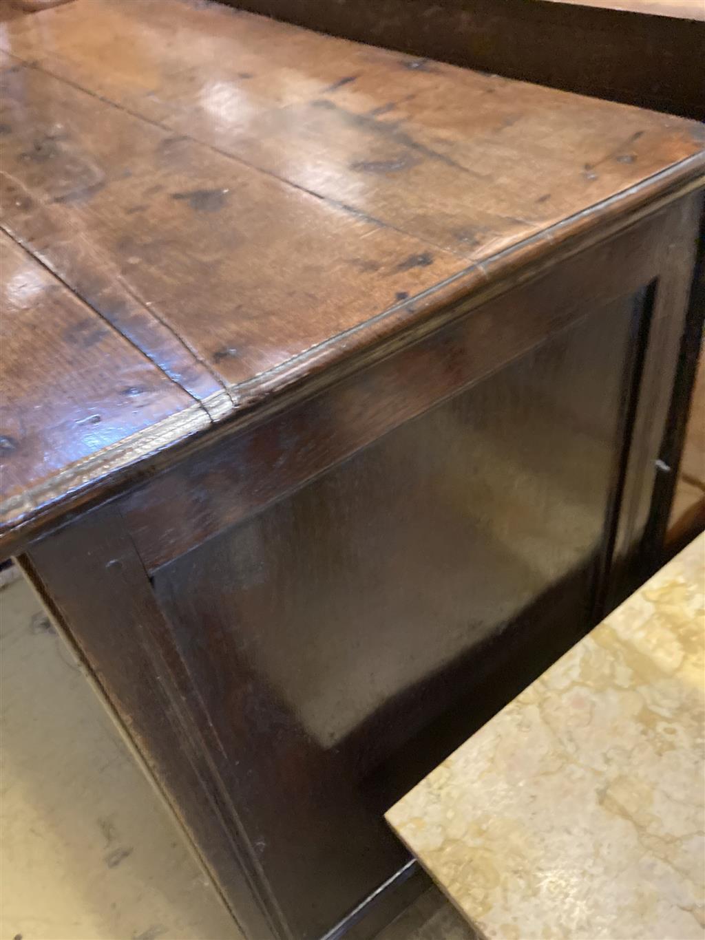An early 18th century geometric moulded oak chest of drawers, width 96cm, depth 54cm, height 94cm
